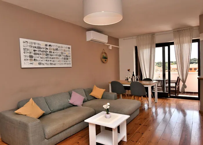 Honey Bee Апартаменты